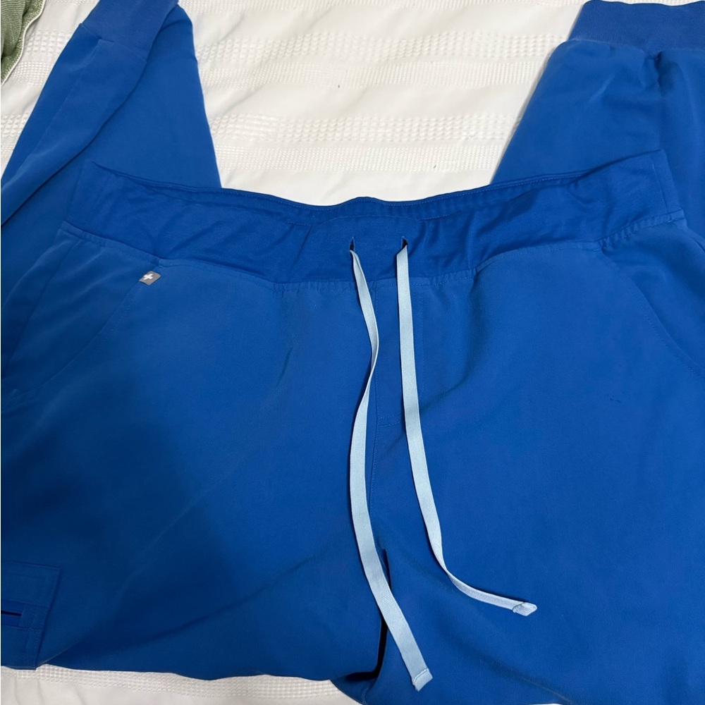 Women’s figs Zamora scrub pants